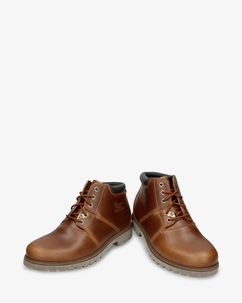 Fargo botín de piel con forro interior de piel. camel