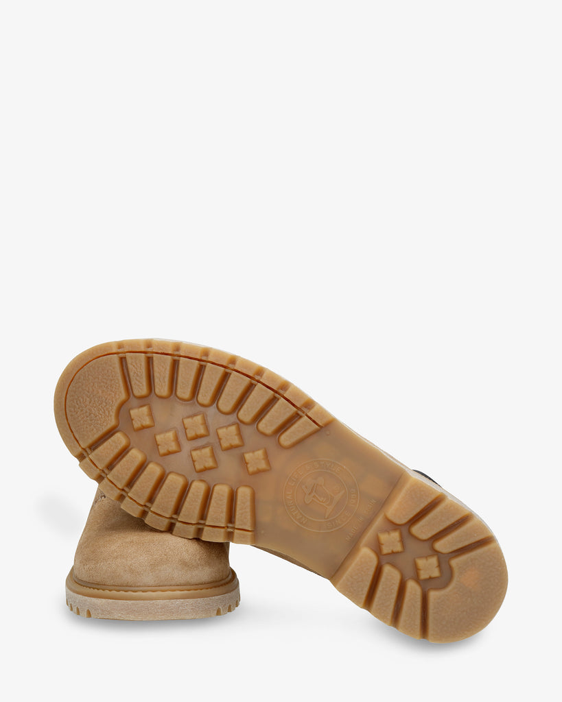 Fargo botín de piel con forro interior de piel. taupe