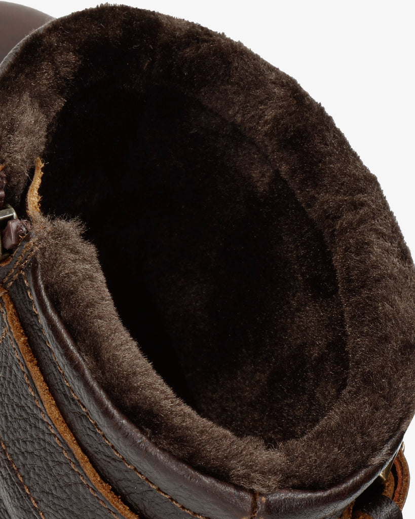 Faust botas de piel con forro interior de pelo. castaño