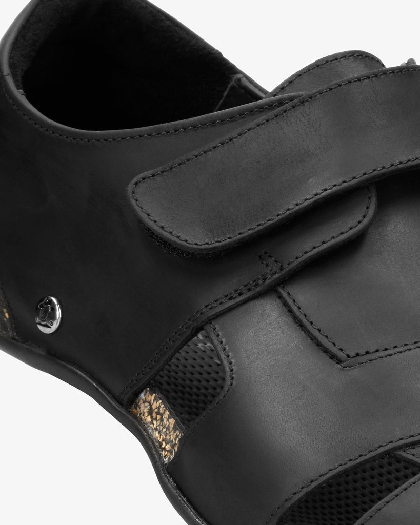 Fletcher Basics sandalias de piel con forro interior de piel. negro