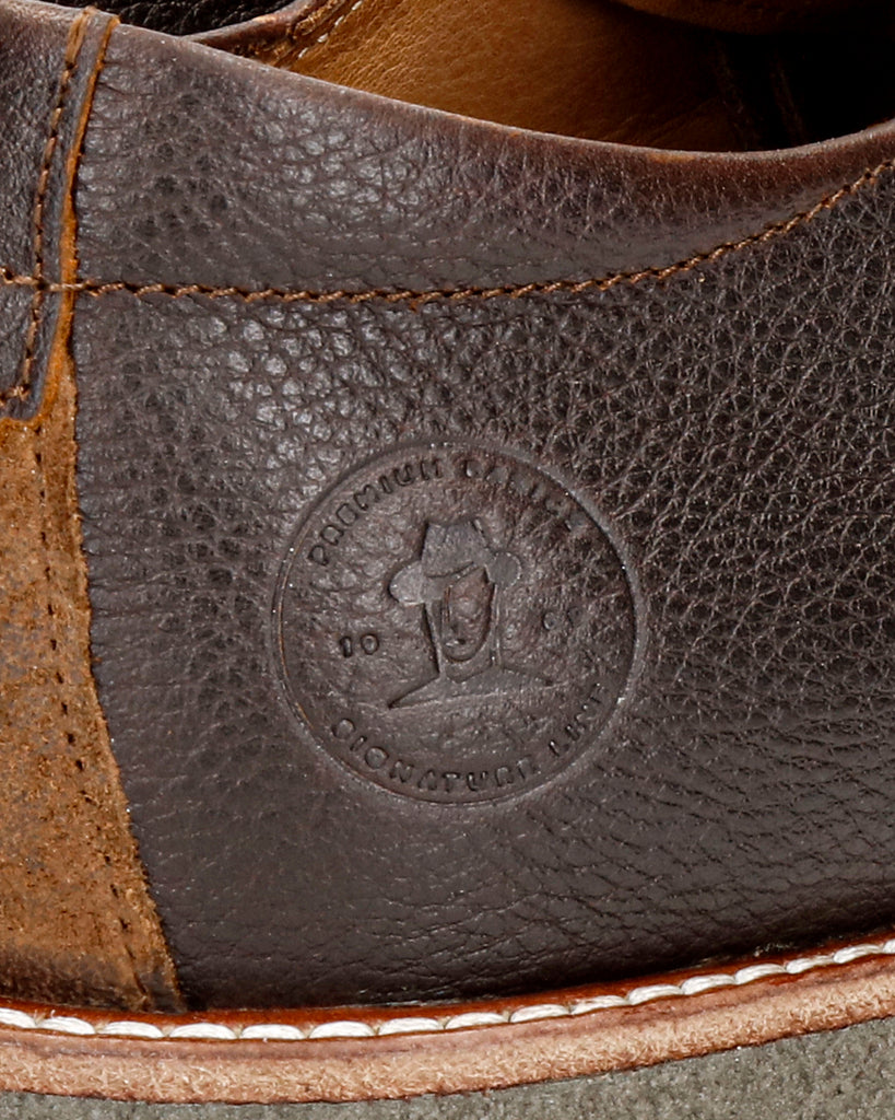 Gante zapatos de piel con forro interior de piel. castaño