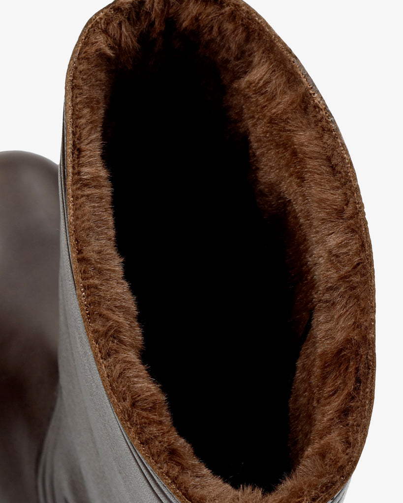 Gisell botas de piel con forro interior de pelo. marron