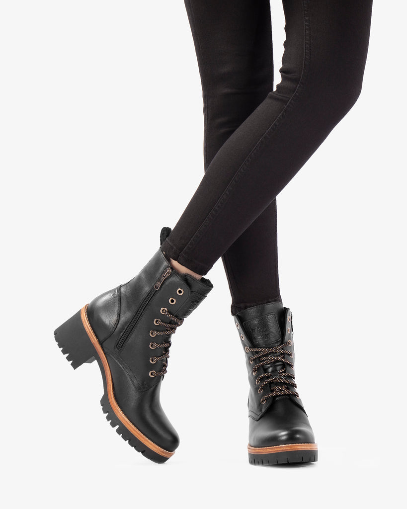 Padma botas de piel con forro interior de pelo. negro