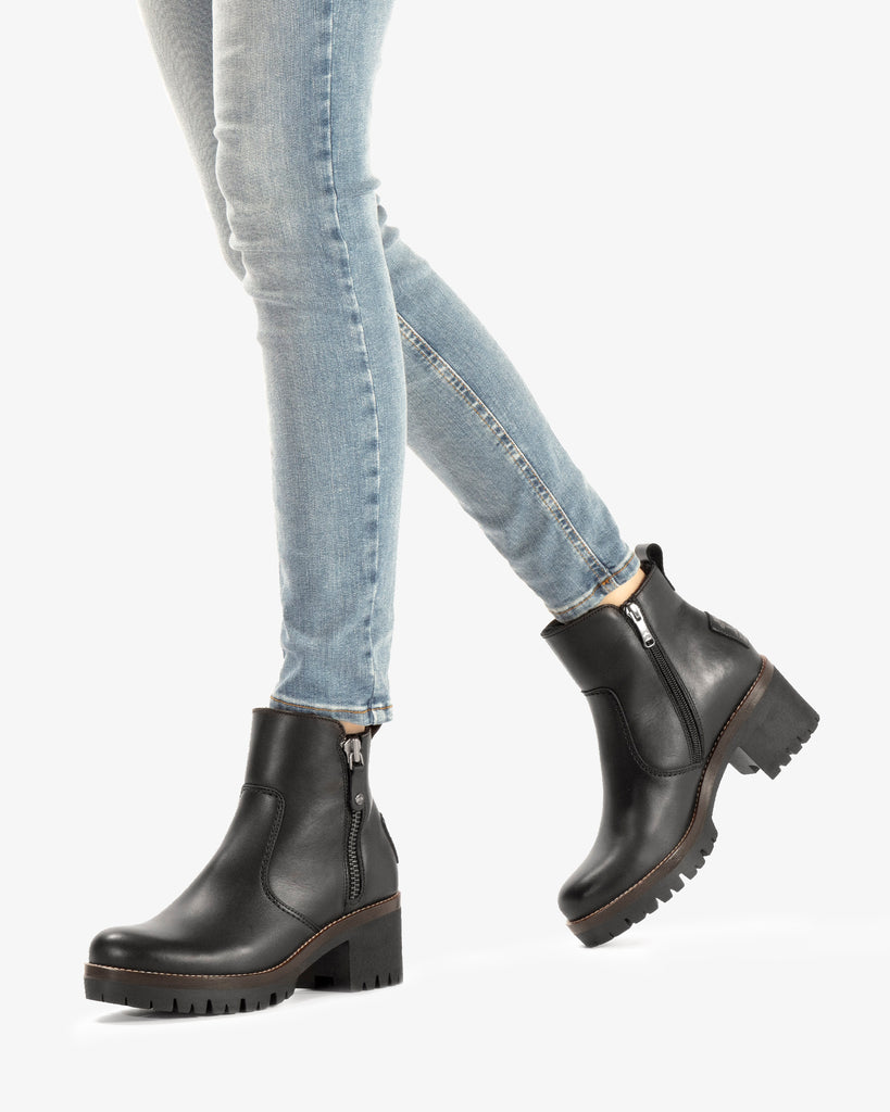 Pauline Igloo Trav botines de piel con forro interior de pelo natural. negro