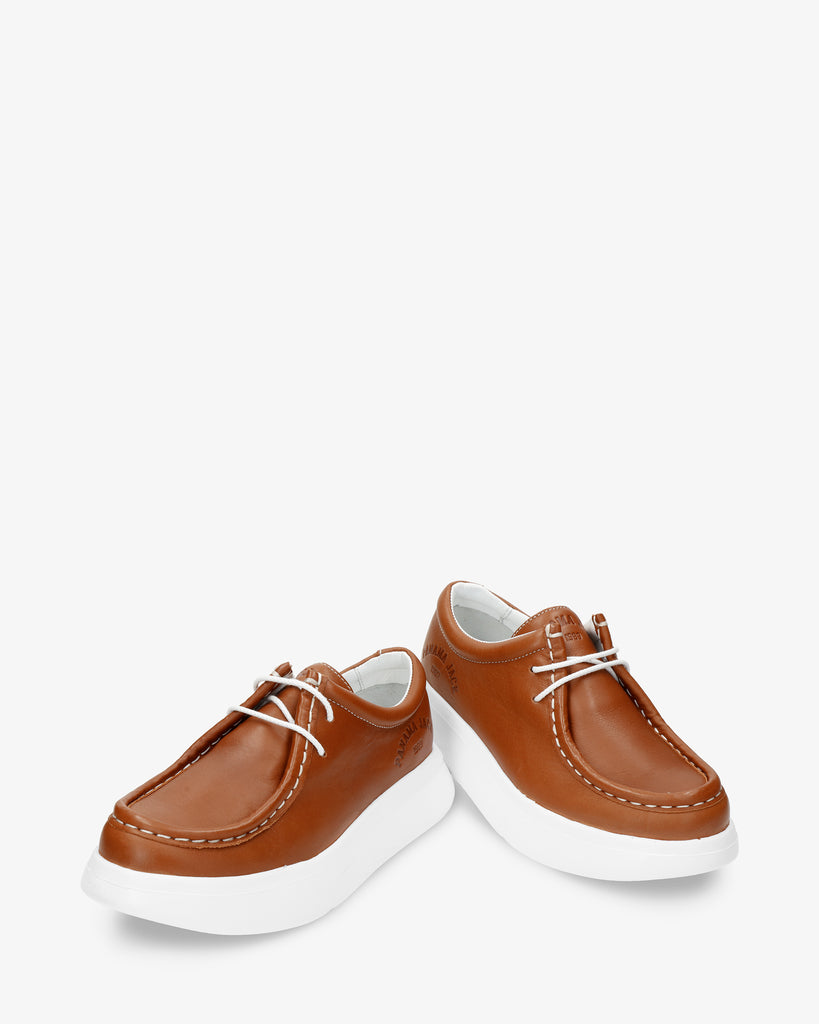 Yera zapatos de piel con forro interior de piel. cuero